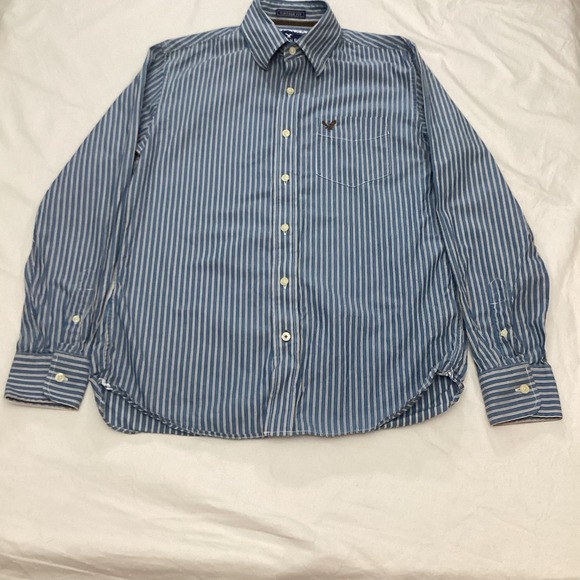 American Eagle Men's Shirt Size Medium Vintage Fit Long Sleeve Button up Blue - Picture 1 of 7